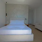 Juna Hotel 4*