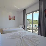 Juna Hotel Sarandë