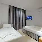 Hotel Juna 4*