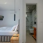 Juna Hotel Sarandë