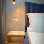 Juna Sarandë