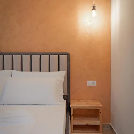 Juna Hotel Sarandë