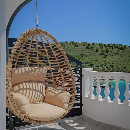 Hotel Juna - Private 4*