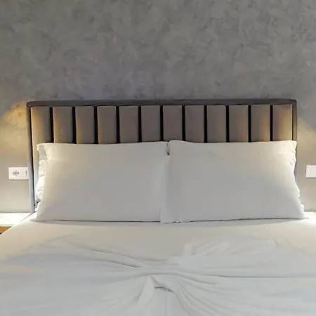 Otel Juna Saranda