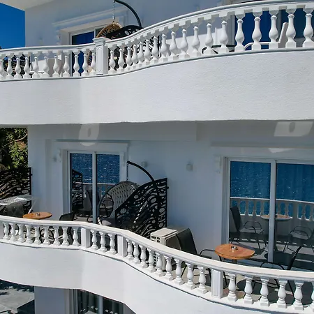 Juna 4* Sarandë