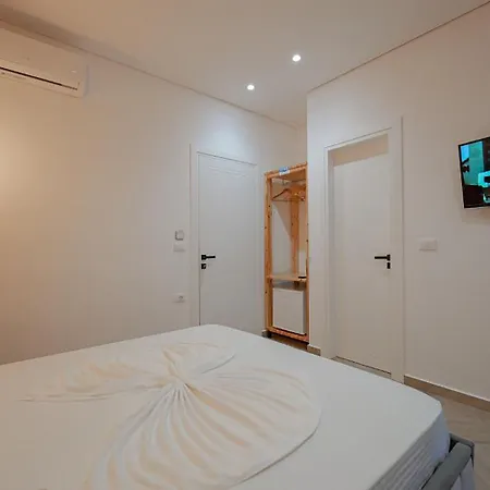 Hotel Juna 4*