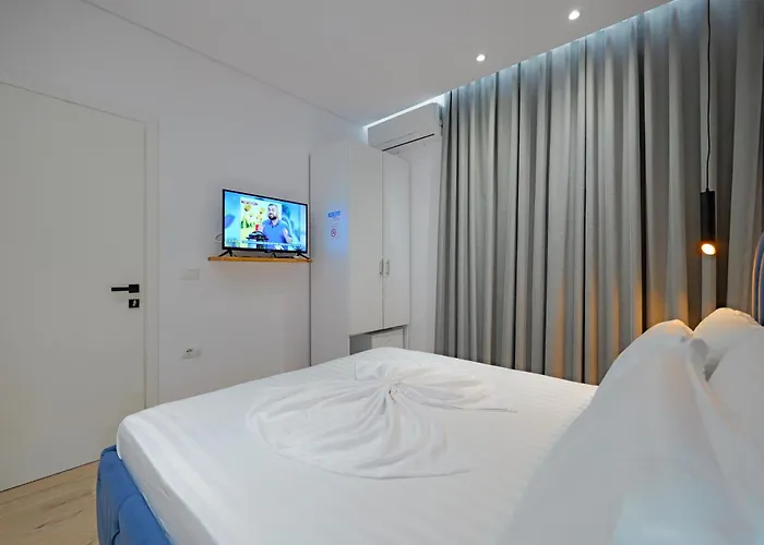 Juna 酒店 Sarandë