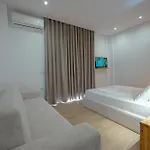 Juna 4* Sarandë