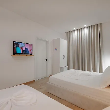 Hotel Juna - Private 4*