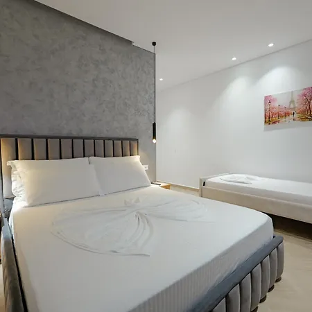 Hotel Juna - Private 4*