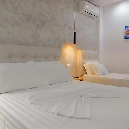 Hotel Juna - Private Sarandë