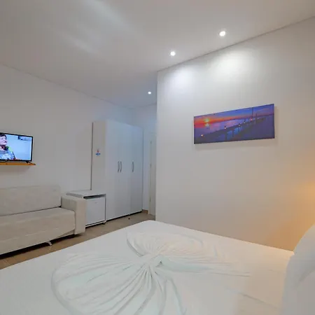 Juna - Private Hotel Sarandë