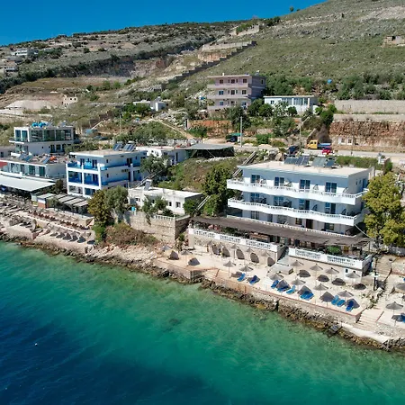 ホテル Juna Sarandë